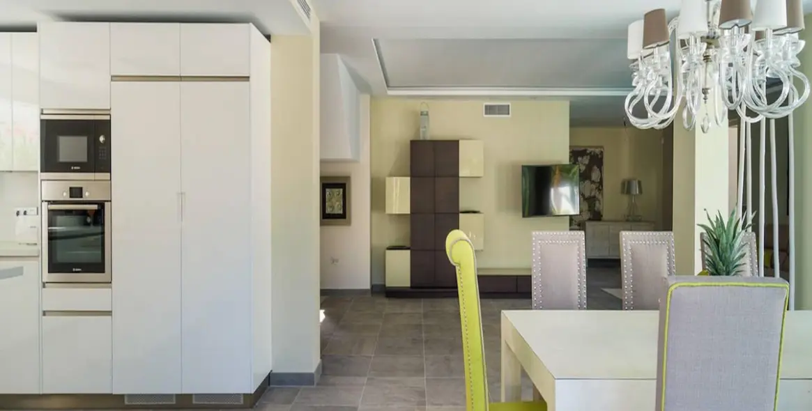 Sale of detached villa in Nueva Andalucía 19