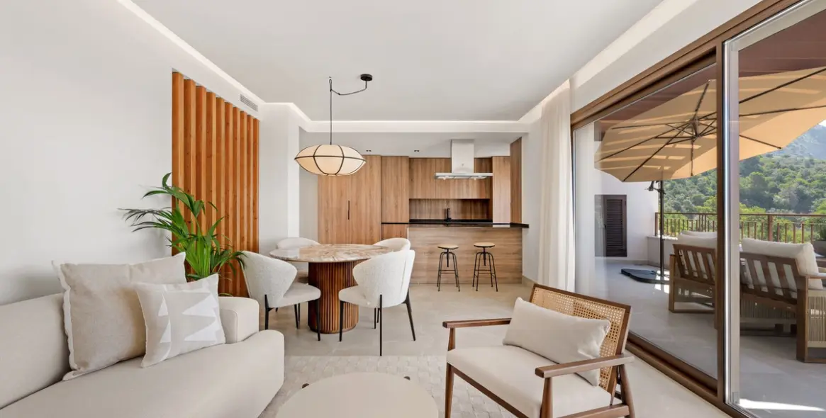 Venta de ático dúplex en Istán 3