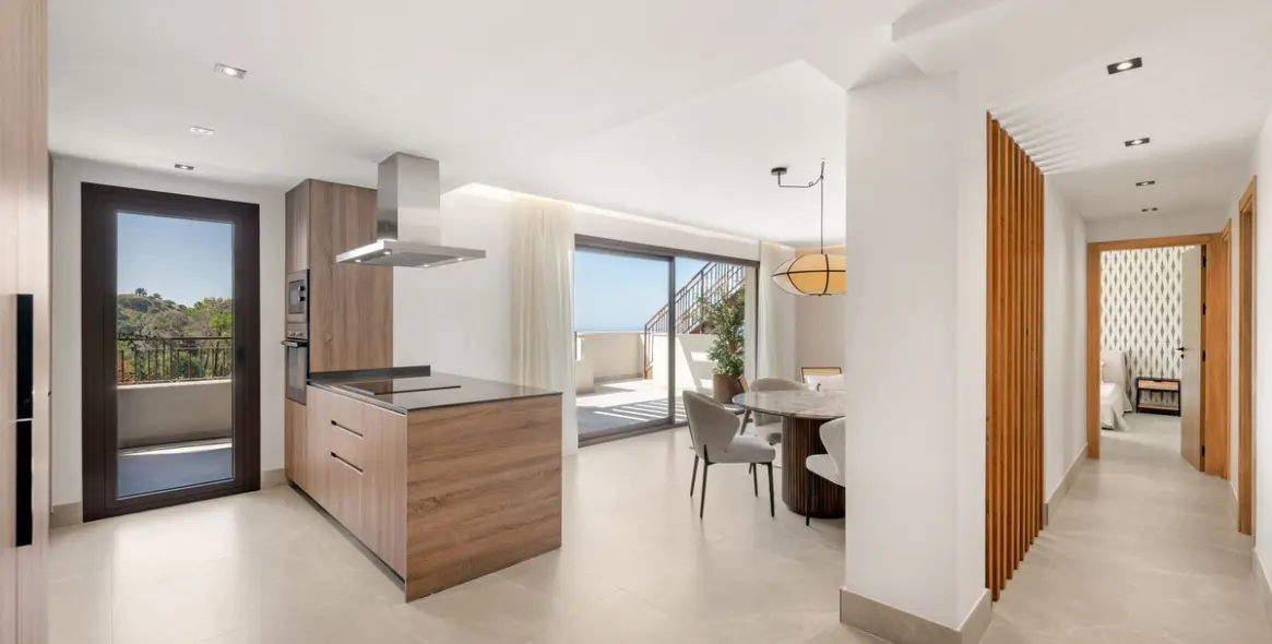 Venta de ático dúplex en Istán 6