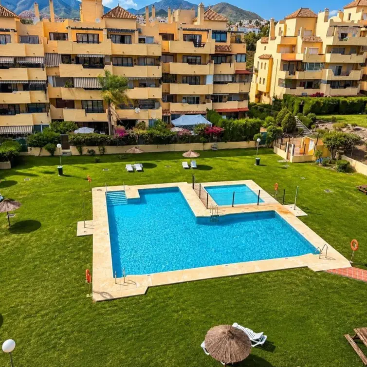 Sale of penthouse in Selwo