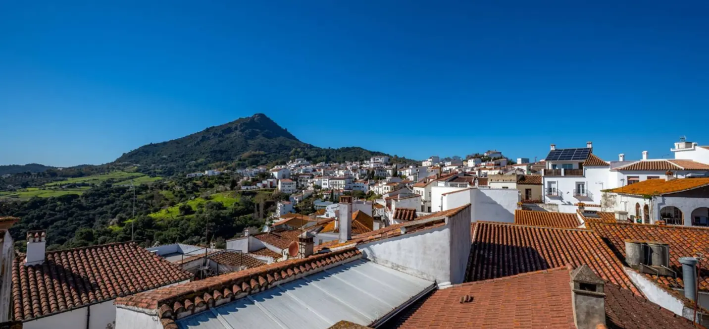 Sale of townhouse in Gaucín 2