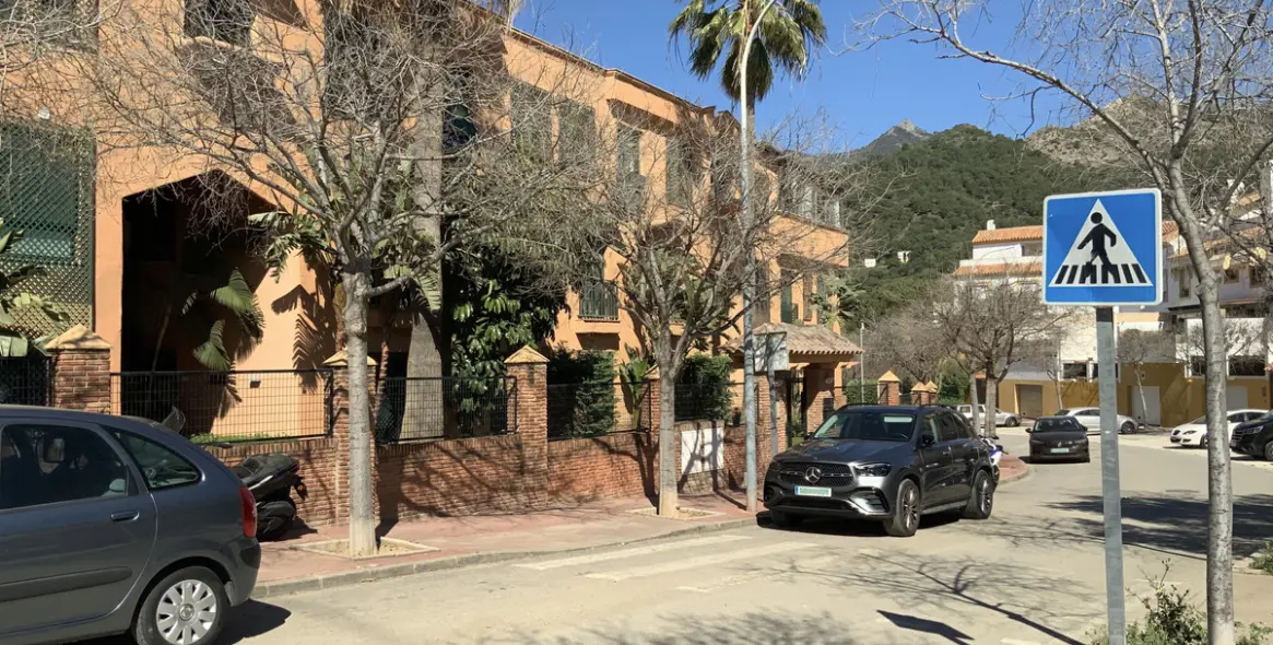 Продажа апартаментов на среднем этаже в Marbella 2