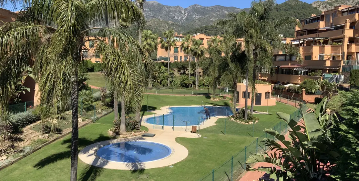 Продажа апартаментов на среднем этаже в Marbella 3
