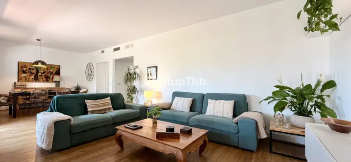Sale of ground floor apartment in Estepona 1