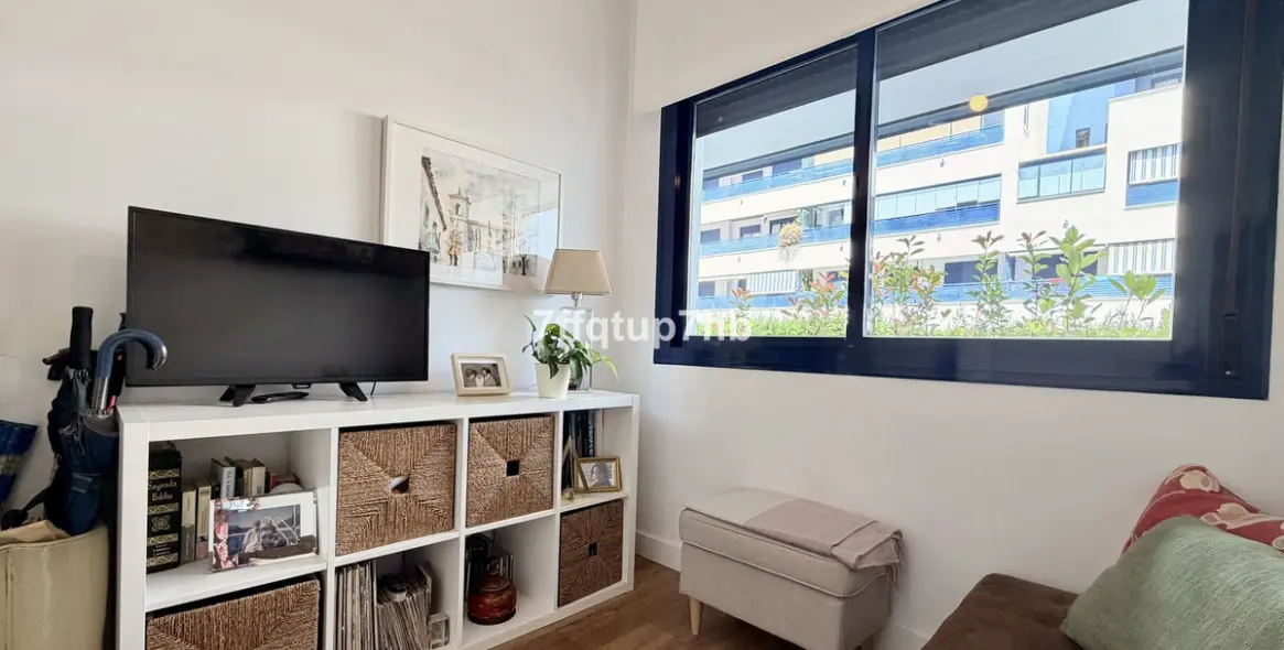 Sale of ground floor apartment in Estepona 16