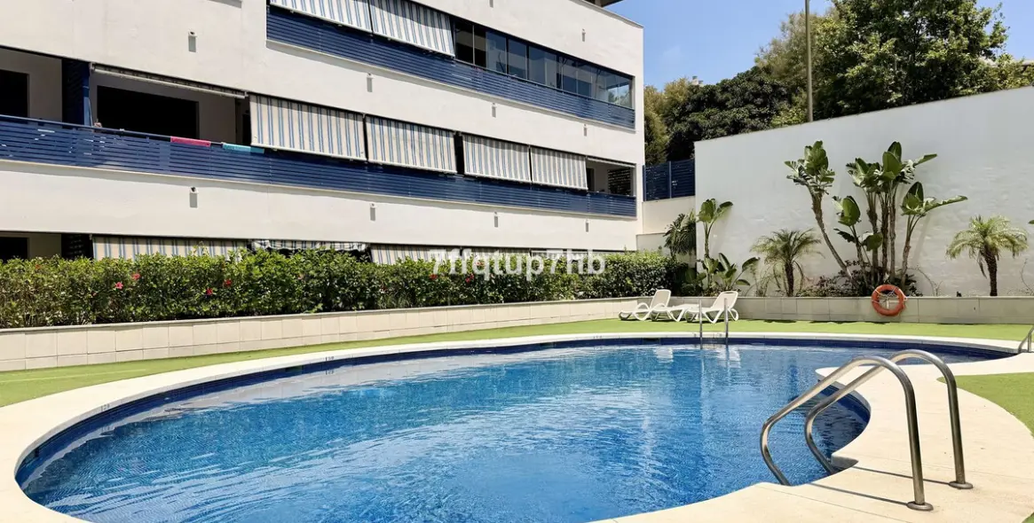 Sale of ground floor apartment in Estepona 23
