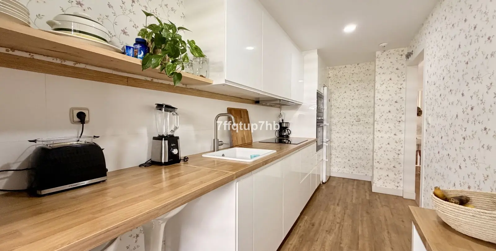 Venta de apartamento en planta baja en Estepona 7