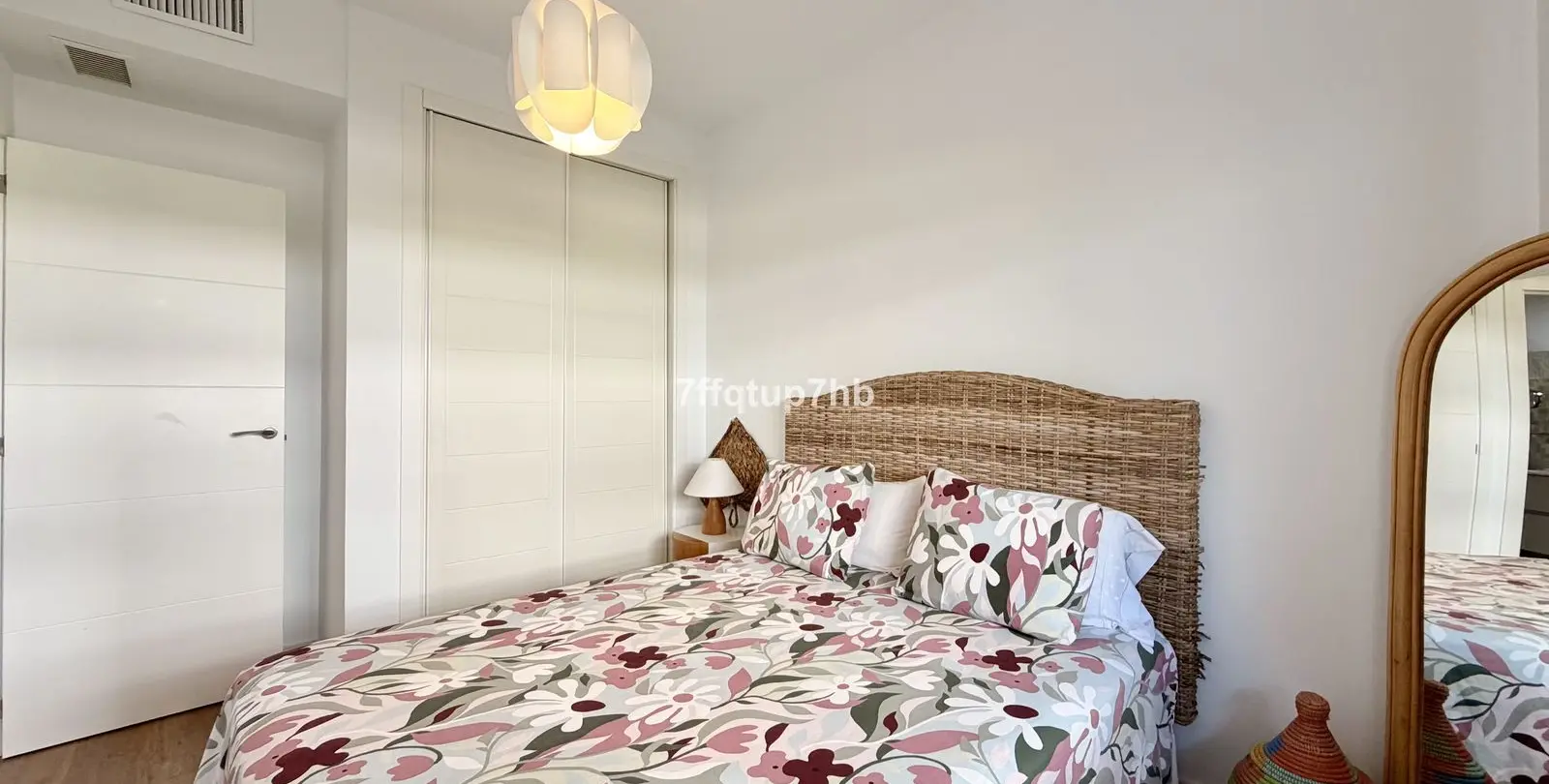 Venta de apartamento en planta baja en Estepona 15
