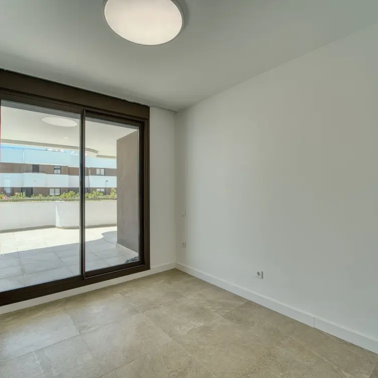 Venta de apartamento en planta baja en Estepona