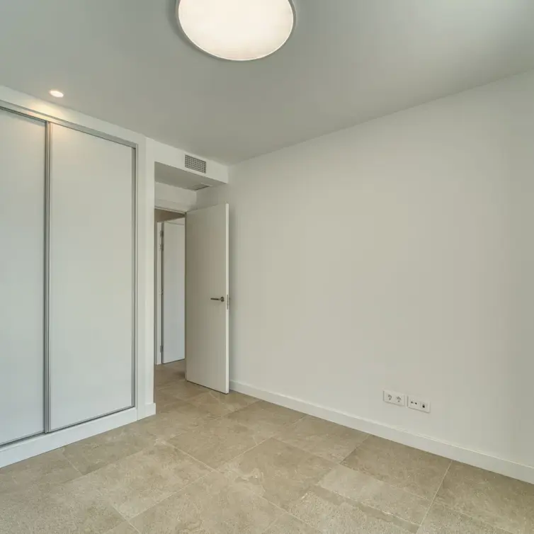 Venta de apartamento en planta baja en Estepona