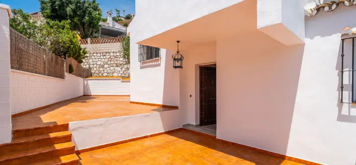 Продажа дома на две семьи в Torremuelle 2
