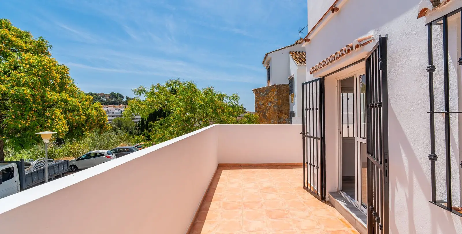 Продажа дома на две семьи в Torremuelle 5