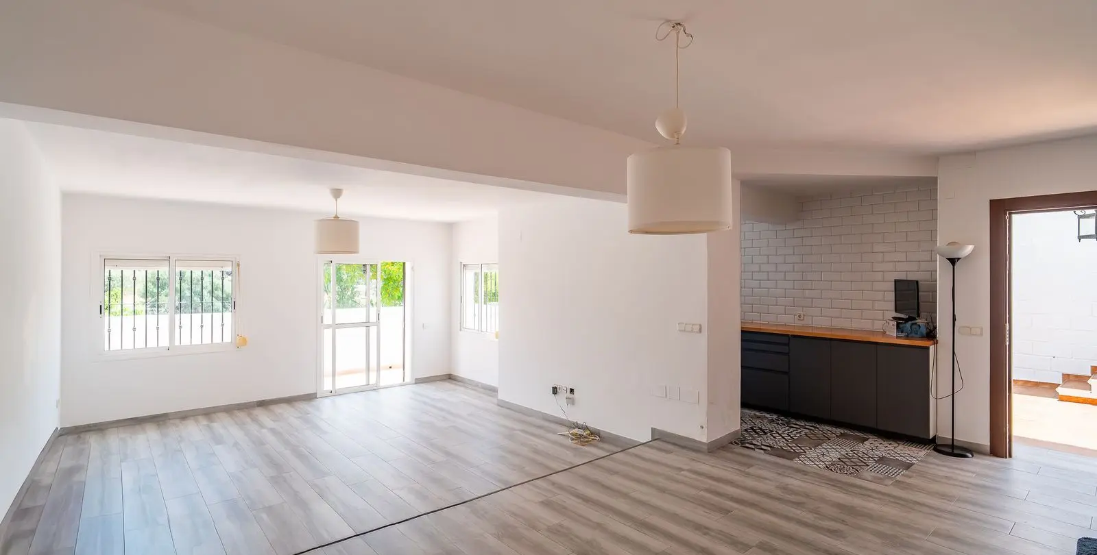 Продажа дома на две семьи в Torremuelle 13