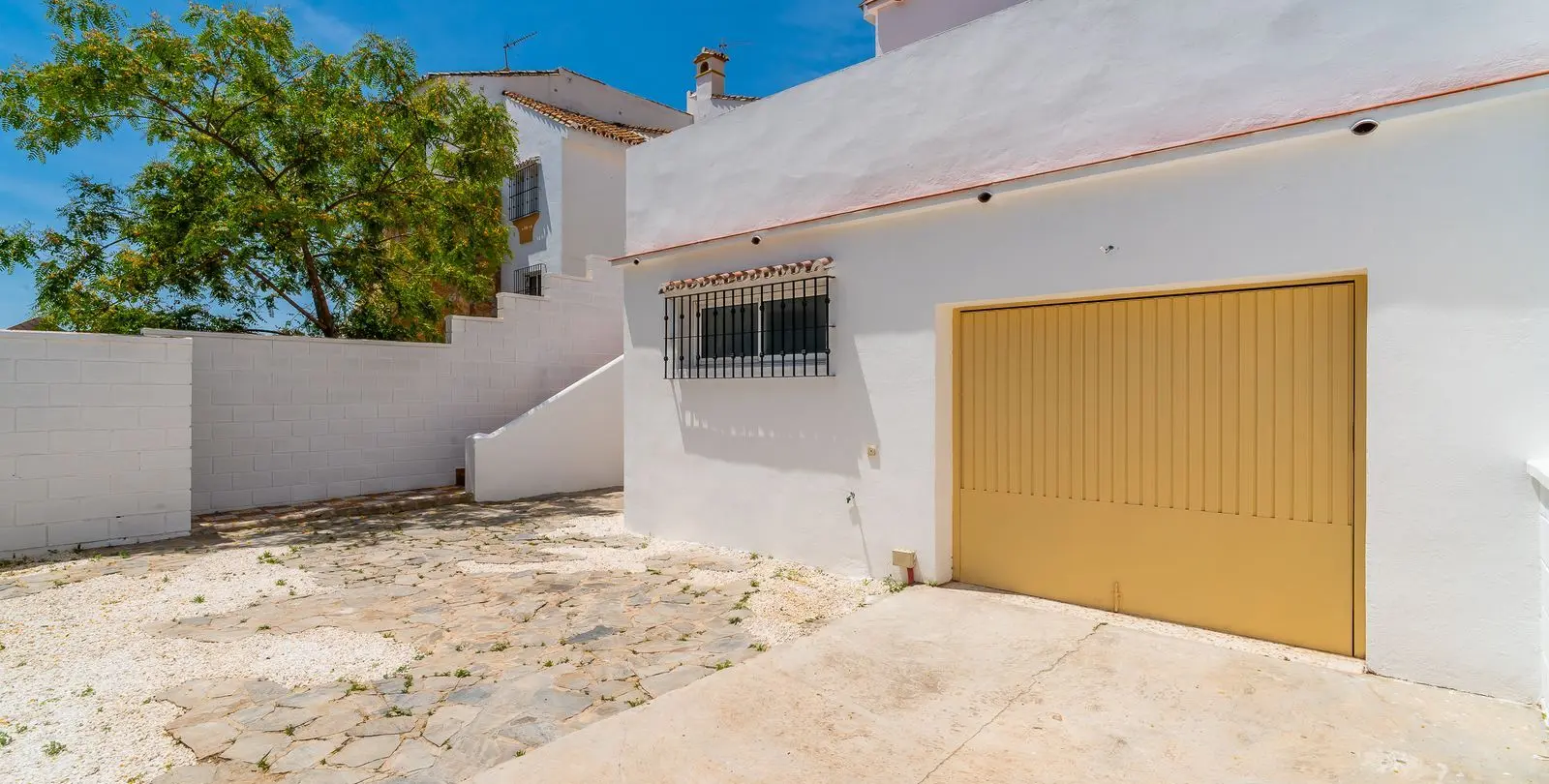 Продажа дома на две семьи в Torremuelle 17