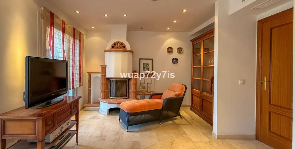 Sale of duplex in Costabella 9