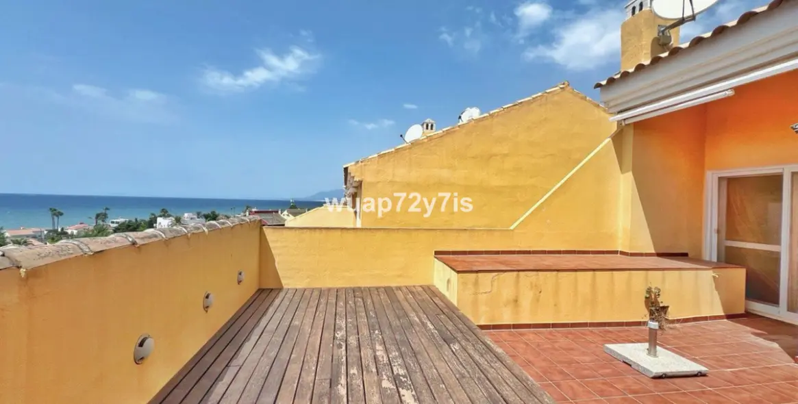 Sale of duplex in Costabella 22