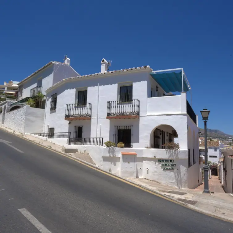 Продажа дома на две семьи в Torreblanca