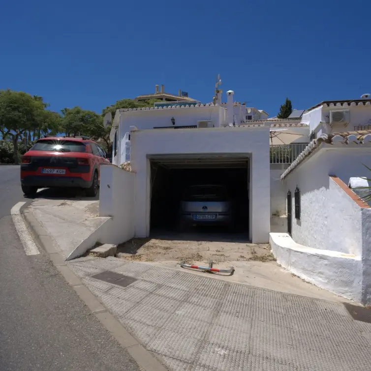 Продажа дома на две семьи в Torreblanca