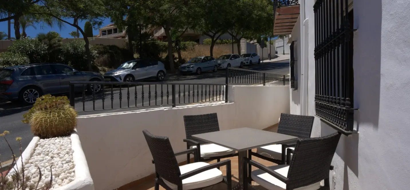 Продажа дома на две семьи в Torreblanca 2