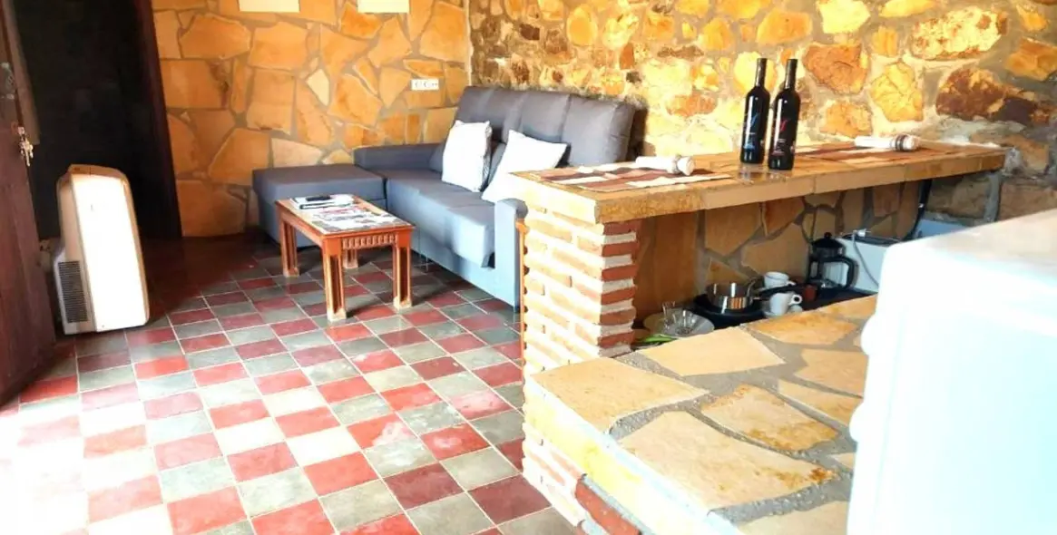 Sale of apartment complex in Gaucín 13