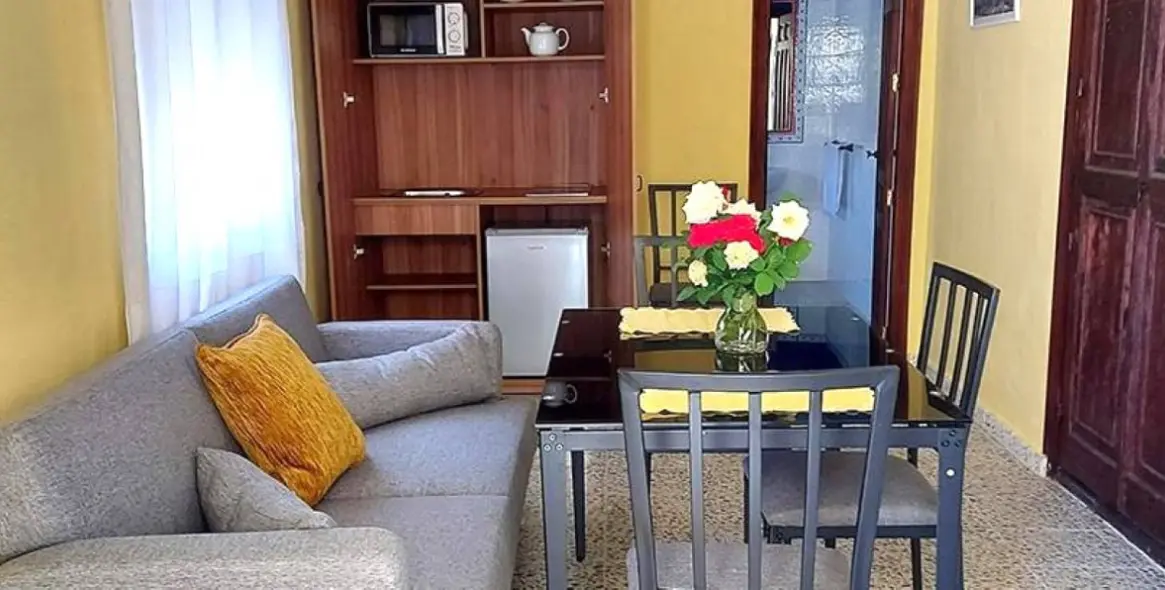 Sale of apartment complex in Gaucín 34
