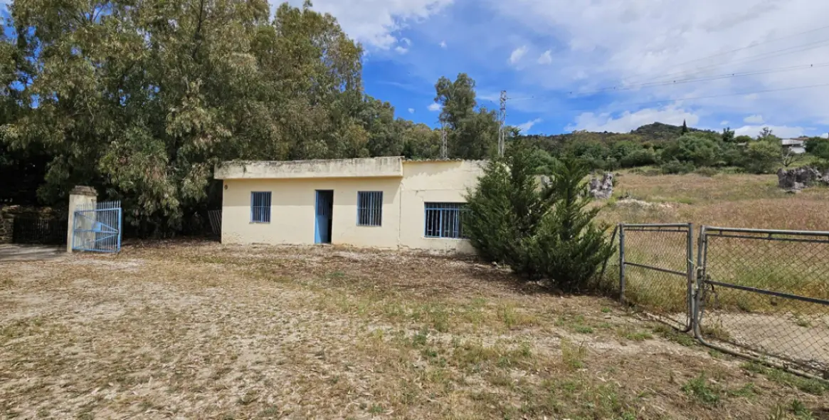 Sale of apartment complex in Gaucín 59