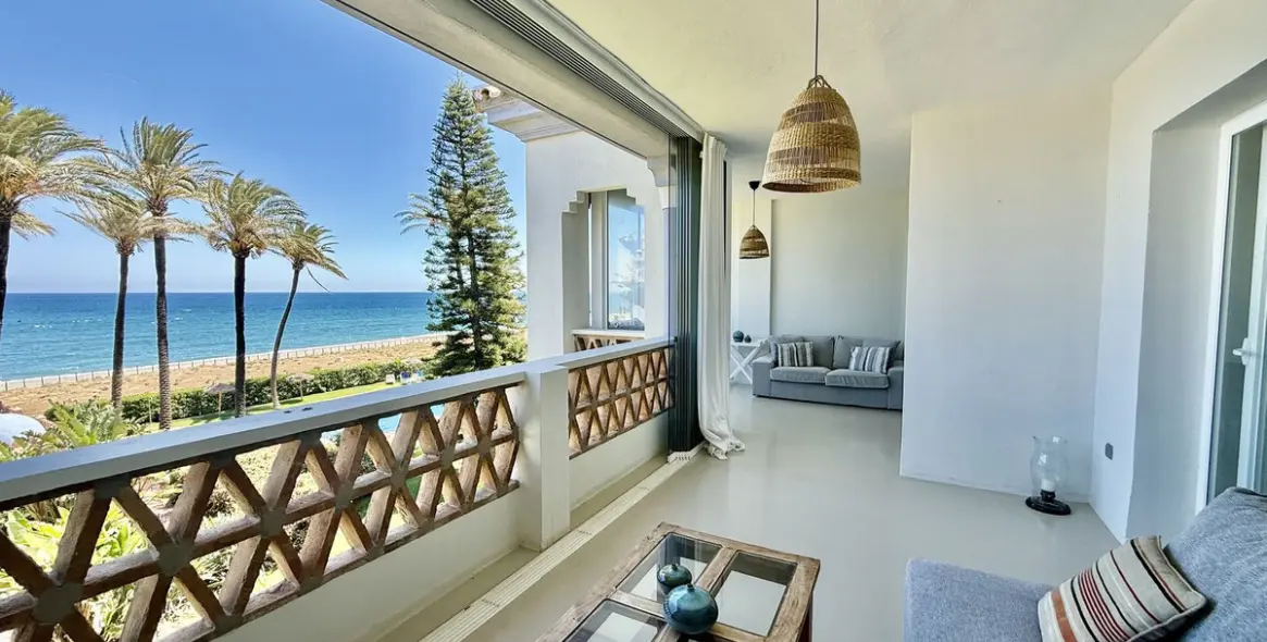 Sale of penthouse duplex in Casares Playa 2