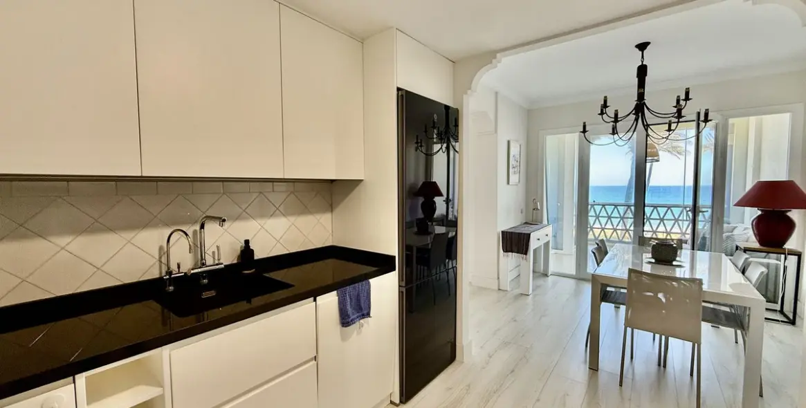 Sale of penthouse duplex in Casares Playa 7