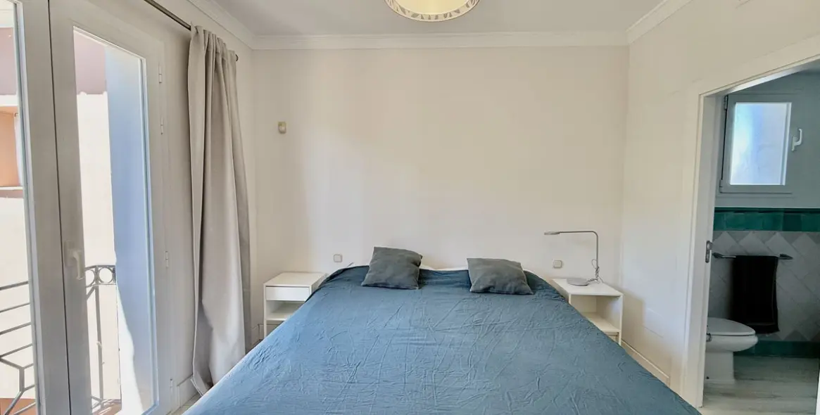 Sale of penthouse duplex in Casares Playa 40