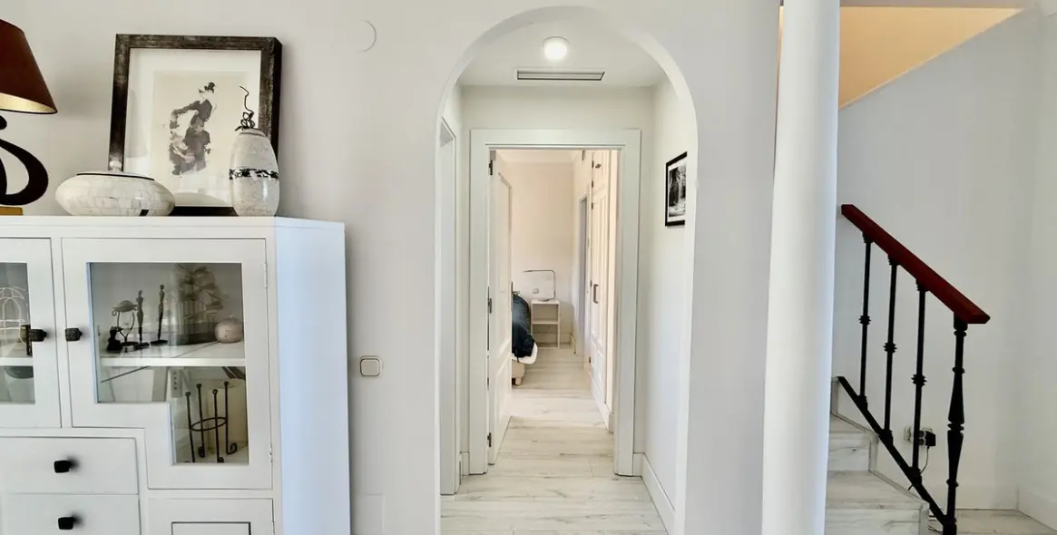 Sale of penthouse duplex in Casares Playa 48