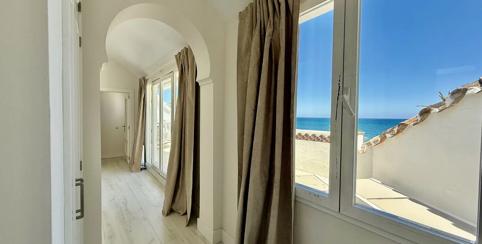 Venta de ático dúplex en Casares Playa 46