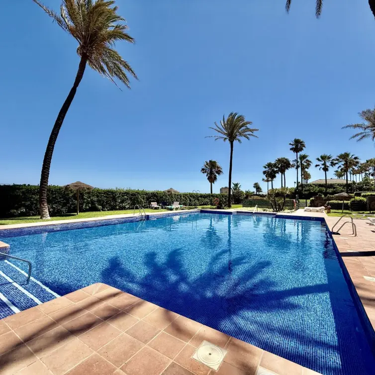 Venta de ático dúplex en Casares Playa