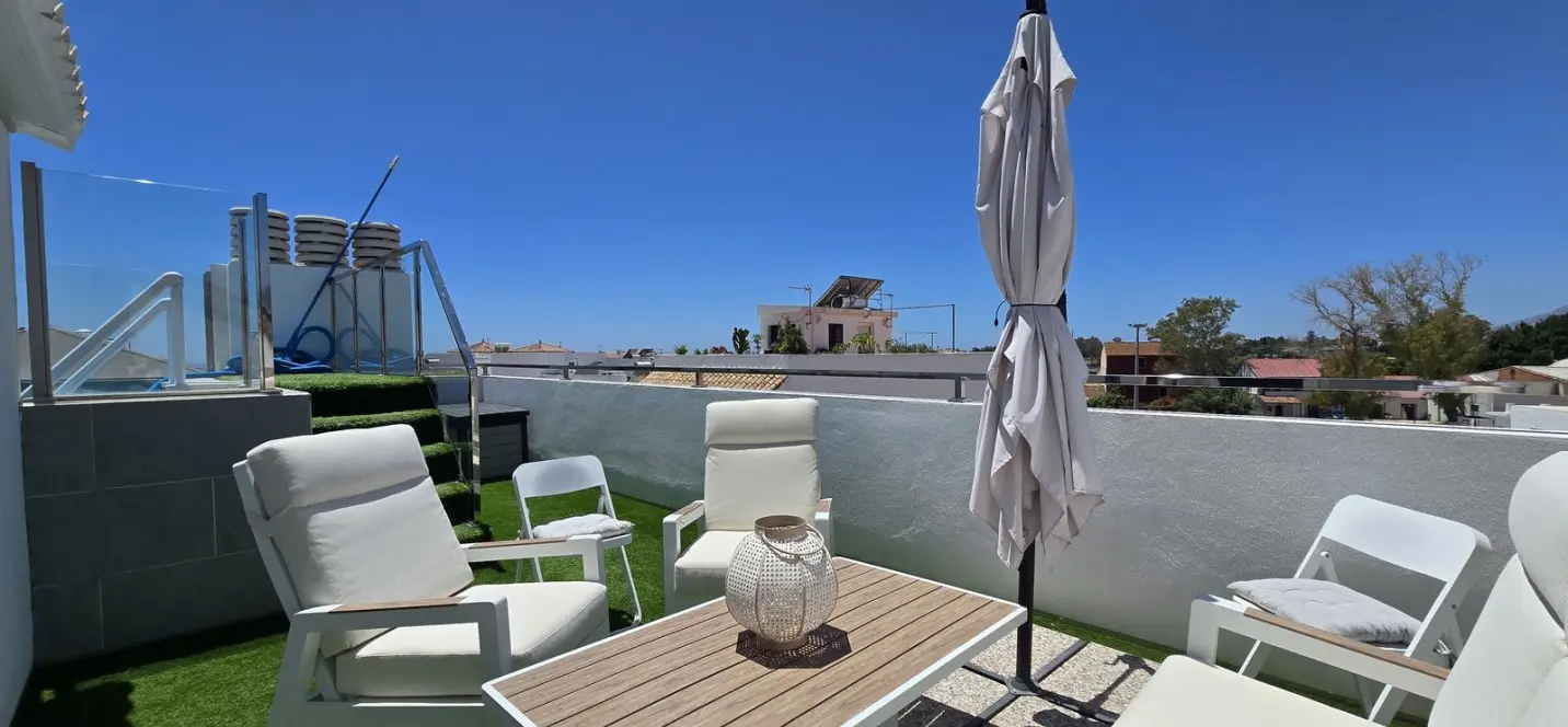 Venta de ático dúplex en San Pedro de Alcántara 3