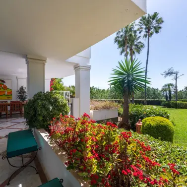 Venta de apartamento en planta baja en The Golden Mile
