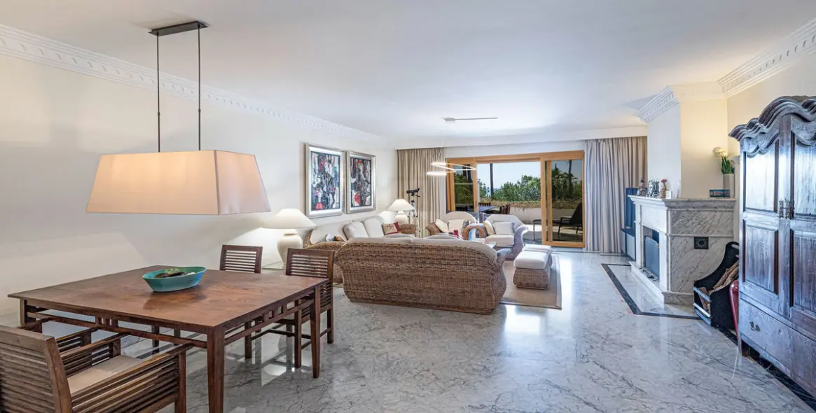 Venta de apartamento en planta baja en The Golden Mile 4