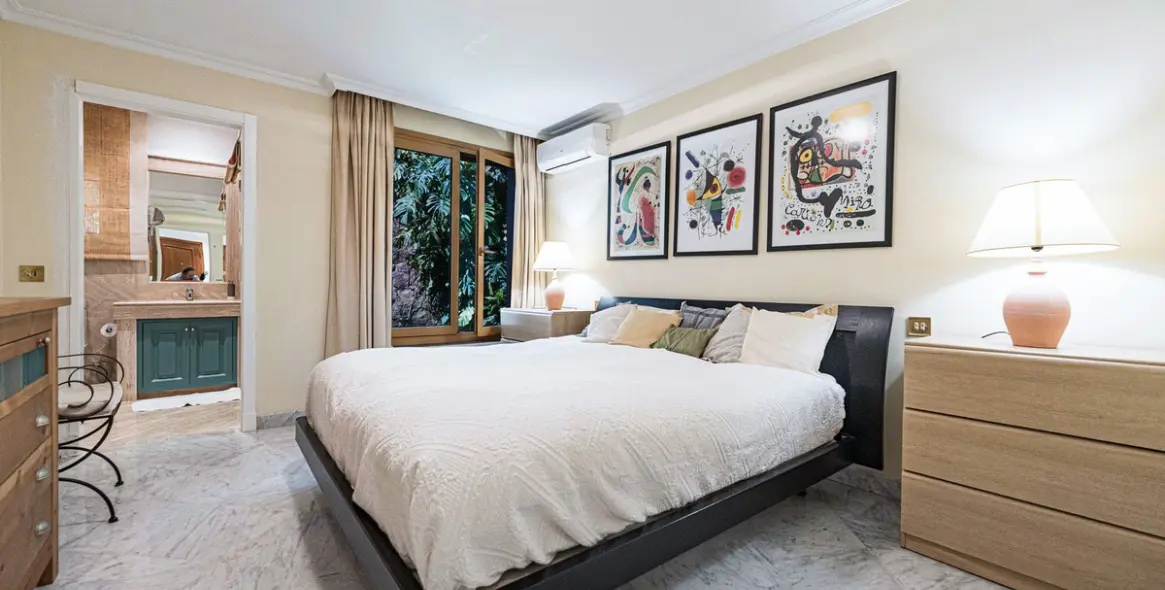 Venta de apartamento en planta baja en The Golden Mile 11