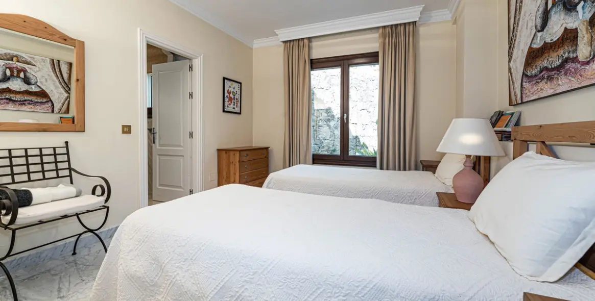 Venta de apartamento en planta baja en The Golden Mile 13