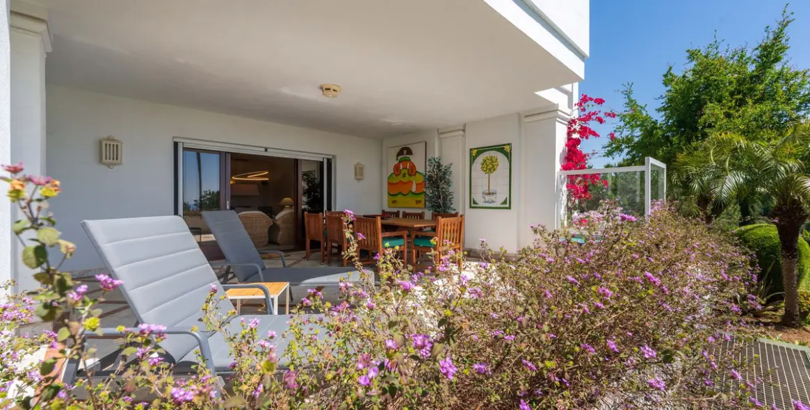 Venta de apartamento en planta baja en The Golden Mile 17