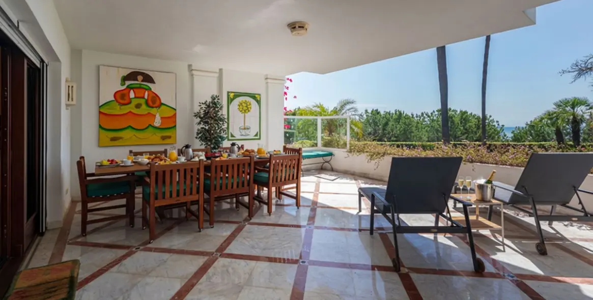 Venta de apartamento en planta baja en The Golden Mile 18