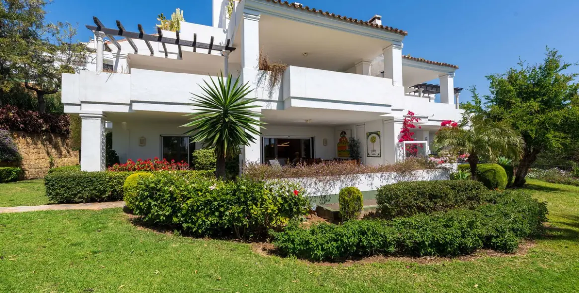 Venta de apartamento en planta baja en The Golden Mile 21