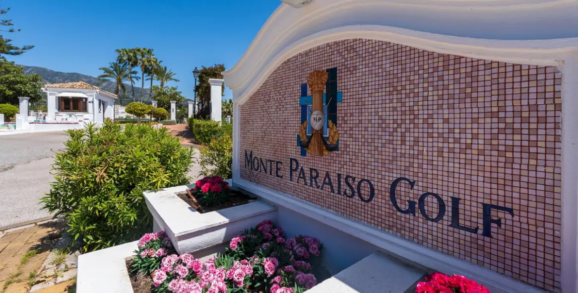 Venta de apartamento en planta baja en The Golden Mile 51