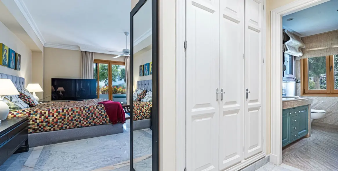 Venta de apartamento en planta baja en The Golden Mile 61