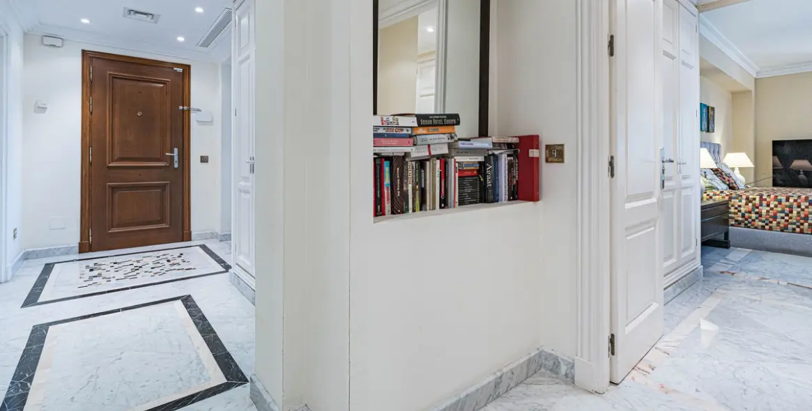 Venta de apartamento en planta baja en The Golden Mile 65