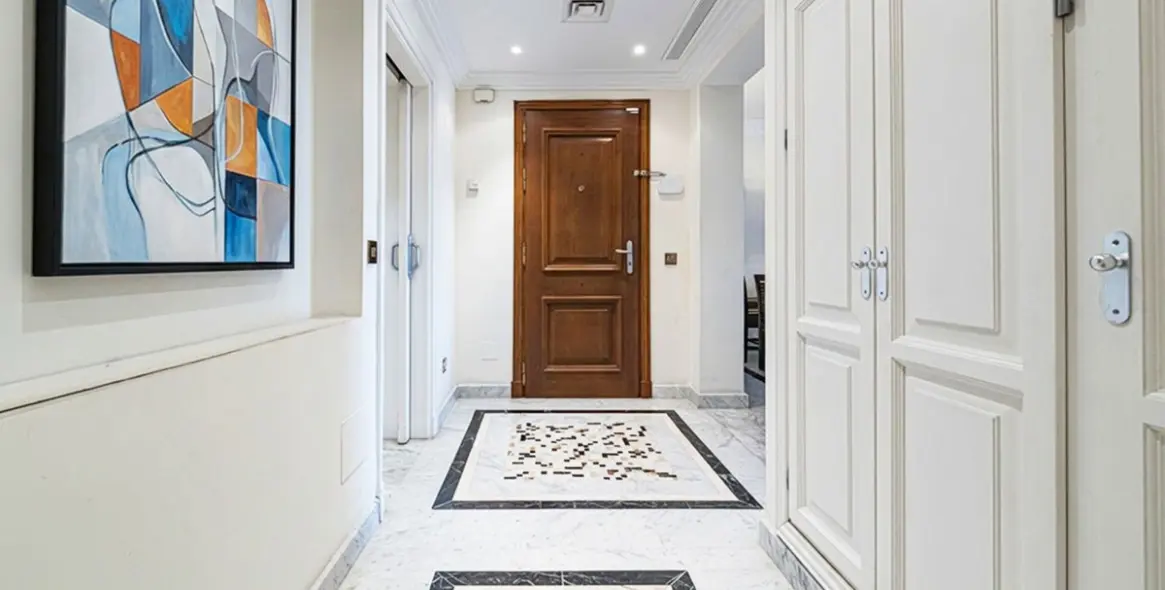 Venta de apartamento en planta baja en The Golden Mile 67