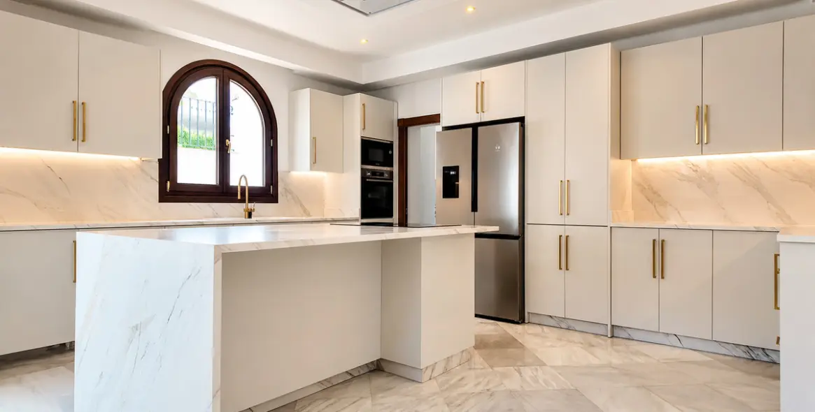Venta de villa independiente en The Golden Mile 9