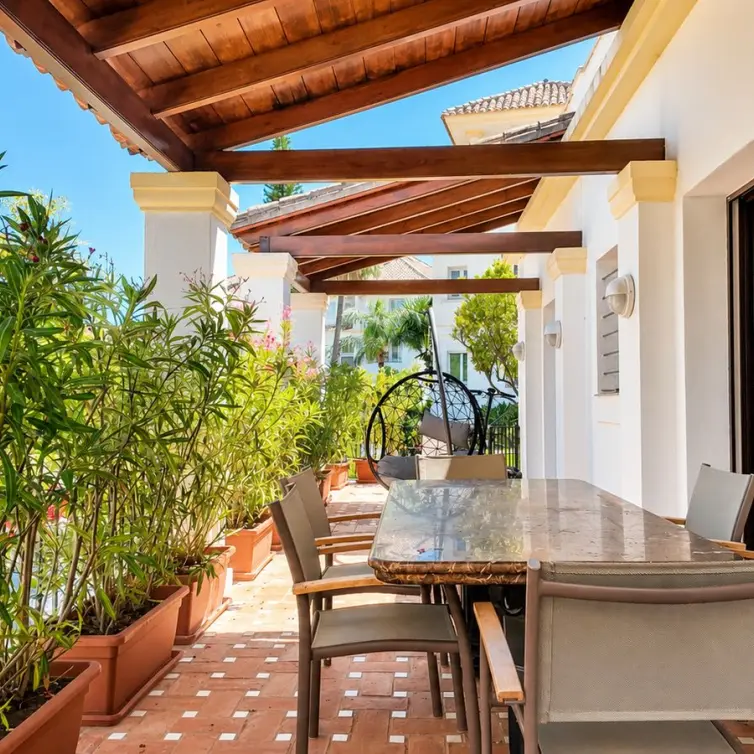 Sale of detached villa in The Golden Mile