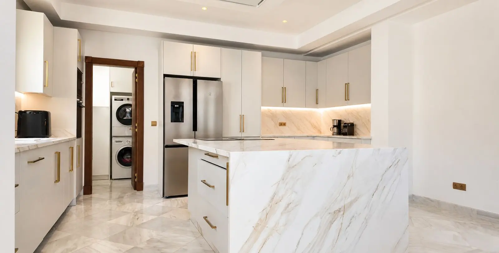 Venta de villa independiente en The Golden Mile 8