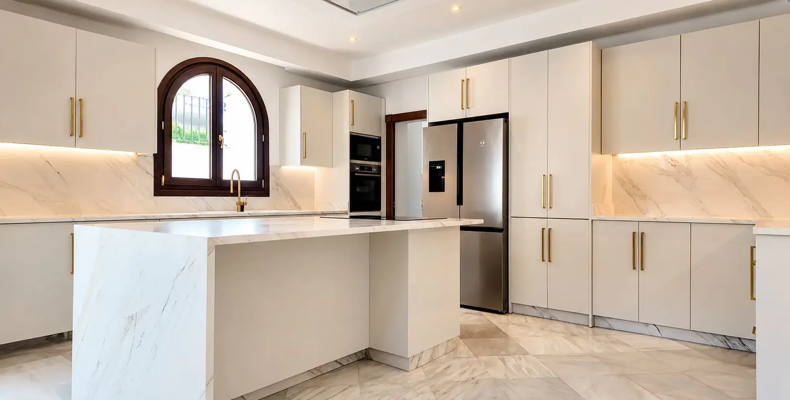 Venta de villa independiente en The Golden Mile 9
