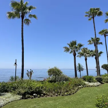 Venta de apartamento en planta baja en New Golden Mile