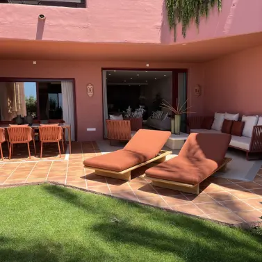 Venta de apartamento en planta baja en New Golden Mile